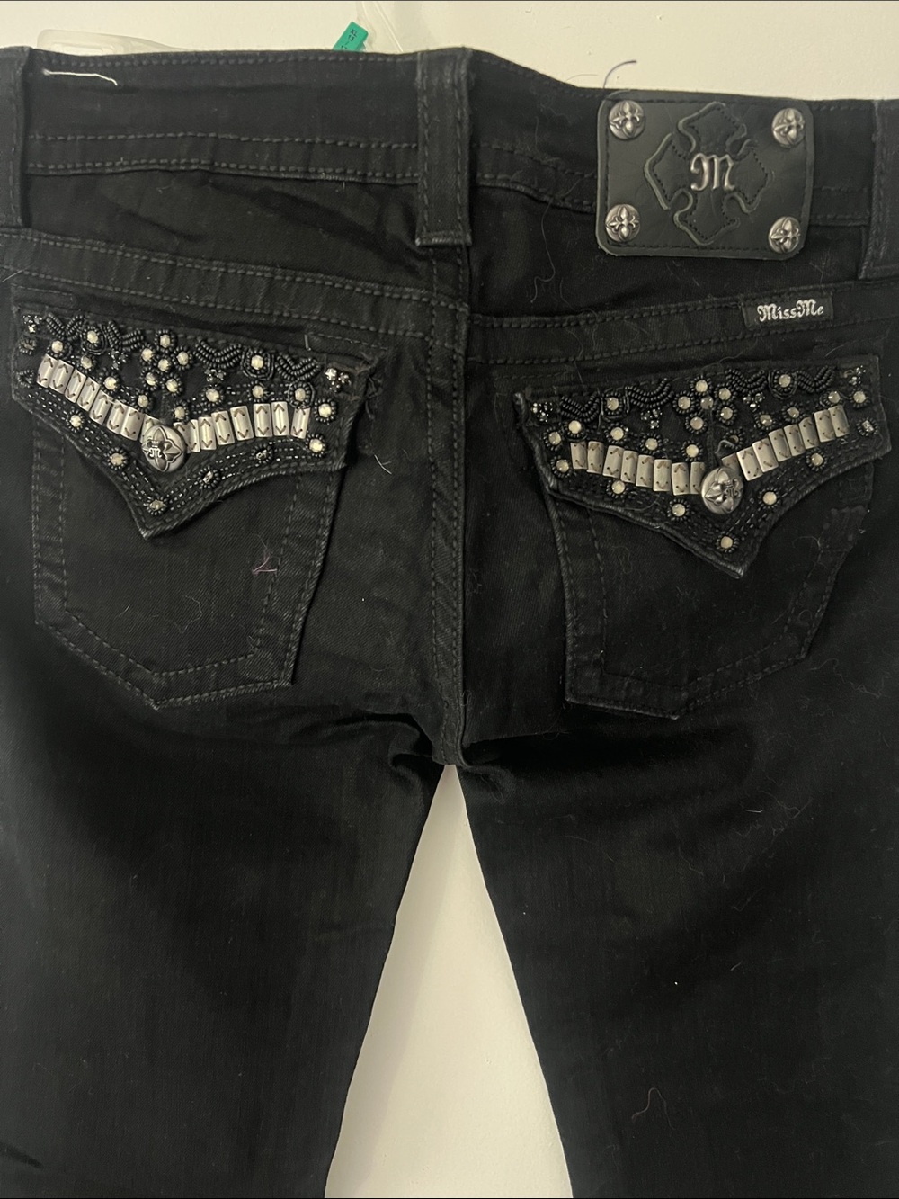Miss Me Black Jeweled Back Pocket skinny Jeans